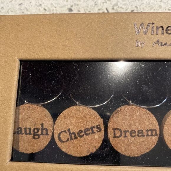 Set of 6 Cork Wine Charms🍷💫 - Picture 2 of 4